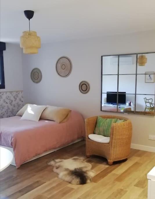 Studio En Rez De Jardin Collobrières Екстериор снимка